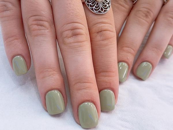 File & Polish Hands